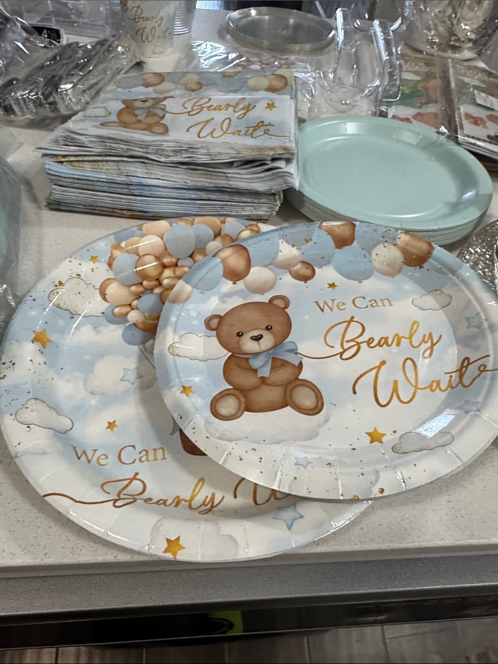 Baby shower set up items - as is